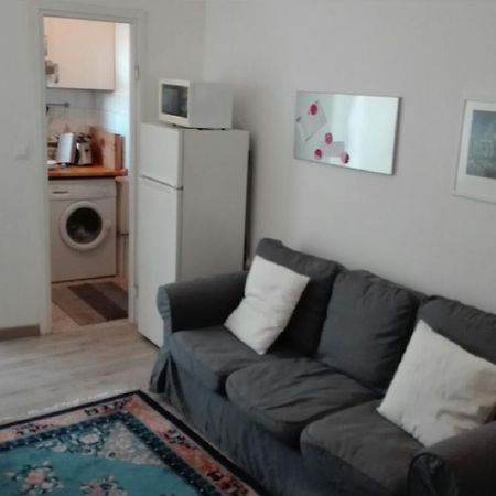 Nice Apartment In Milano, Close To Undergrond M3 Buitenkant foto
